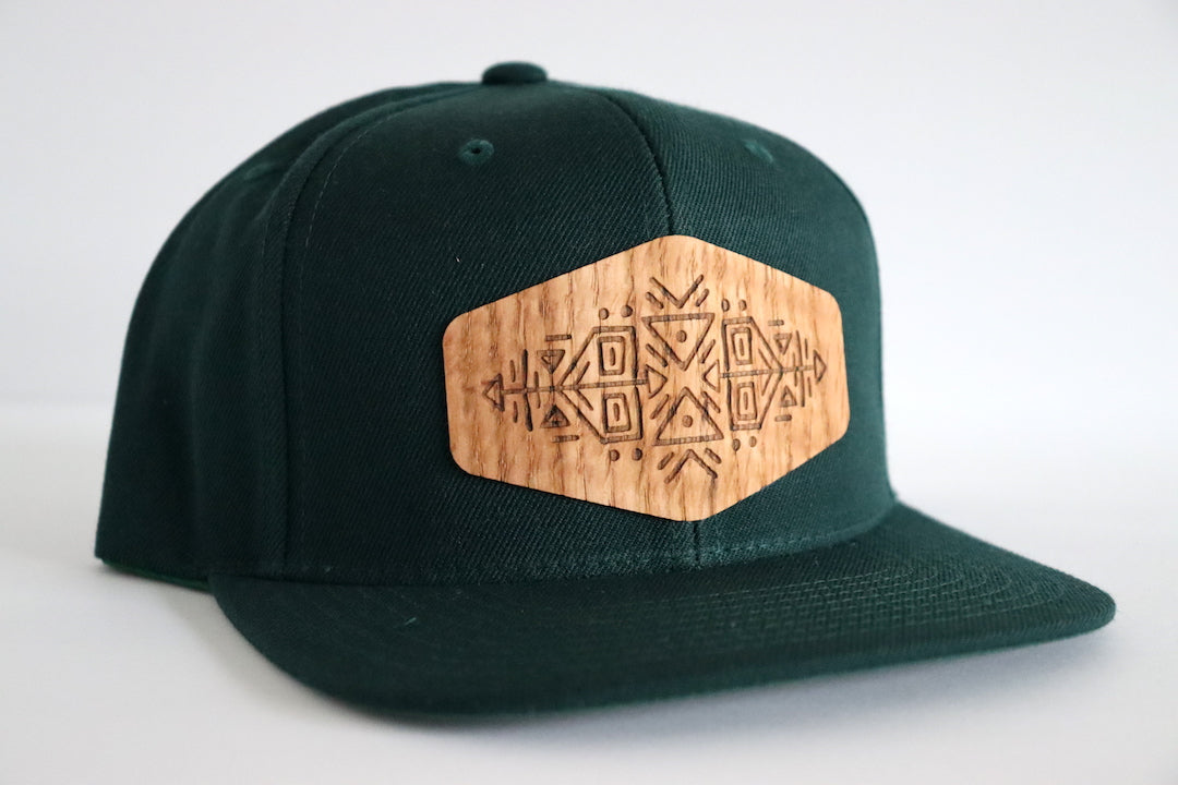 Ornament 2 hat - Red oak wood